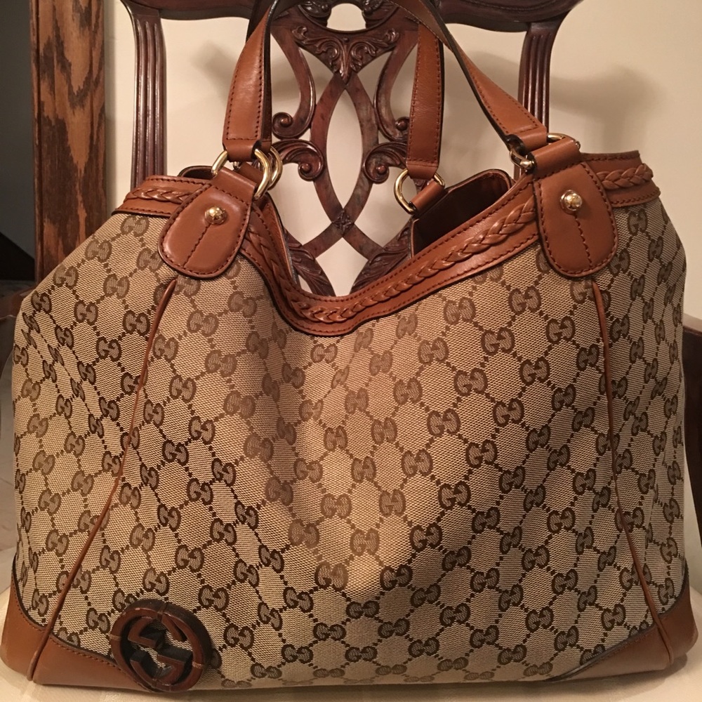 COPY - Gucci gorgeous authentic handbag !